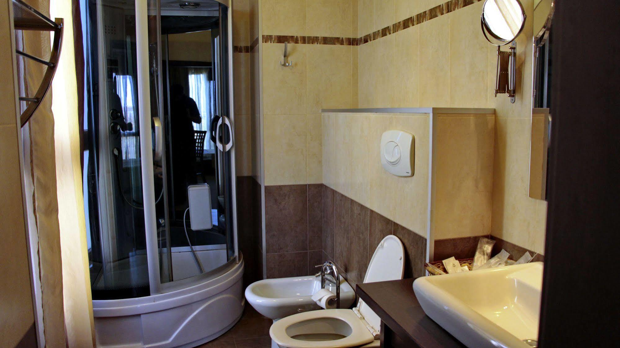 Hotel Angellis Timişoara Exterior foto